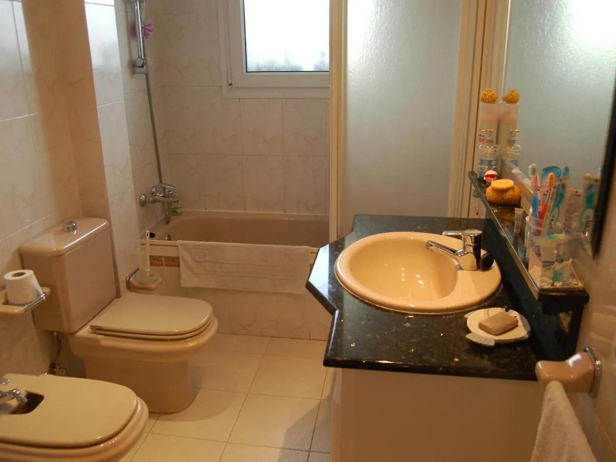 Apartment Maritim II Apartamento A 1ª Linea De Mar Delante De La Playa Del Port De Llanca. - Es-228-84