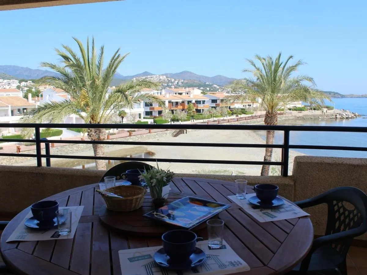 Maritim II Apartamento A 1ª Linea De Mar Delante De La Playa Del Port De Llanca. - Es-228-84 Apartment
